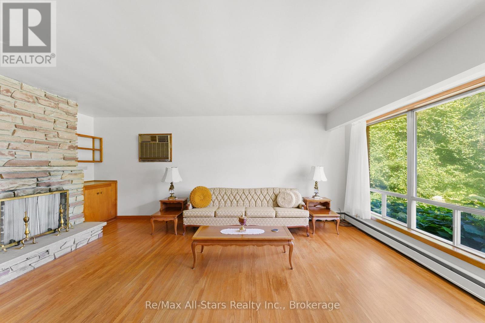 6035 Ganaraska Road Property Photo 8