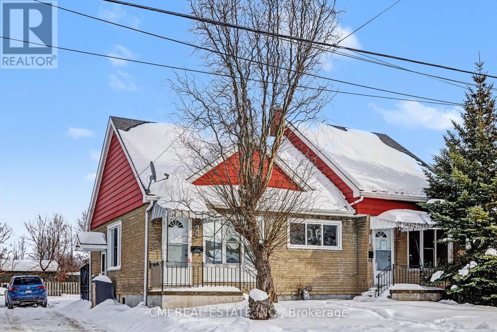 68 Queen Street S Property Photo 3