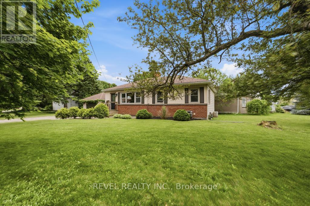 16 Carrington Court Property Photo 1