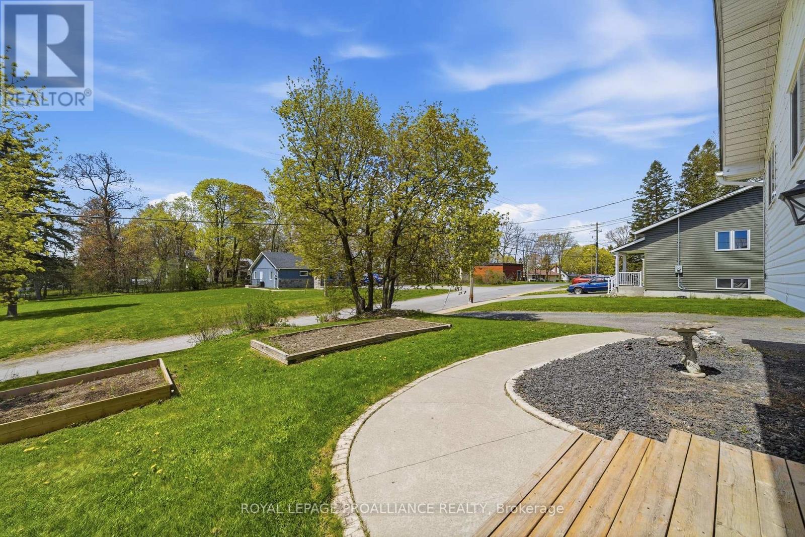 144 Centre Street Property Photo 8