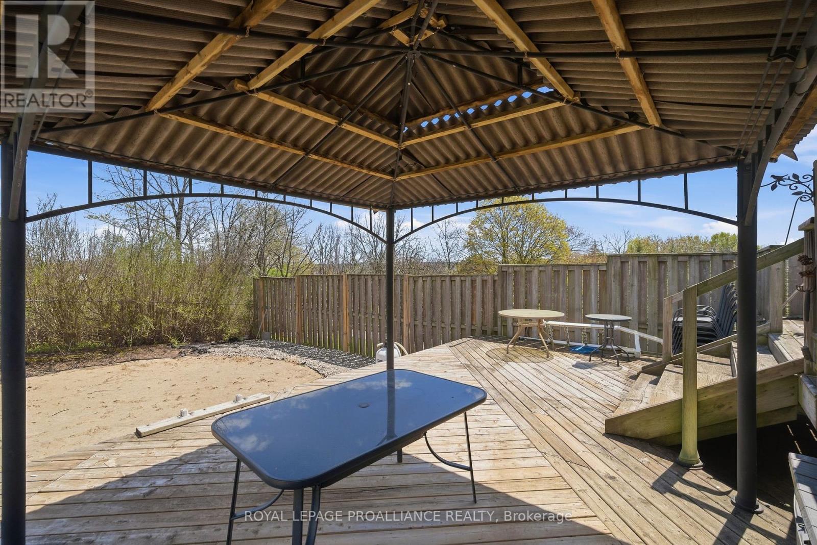144 Centre Street Property Photo 43
