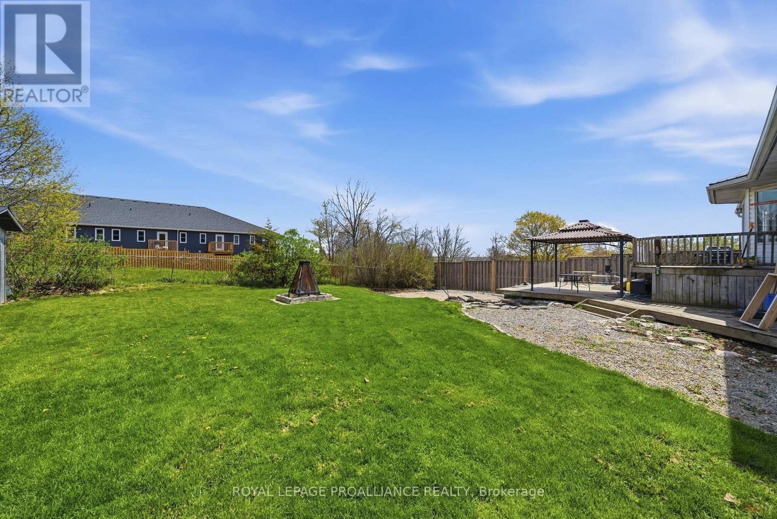 144 Centre Street Property Photo 44