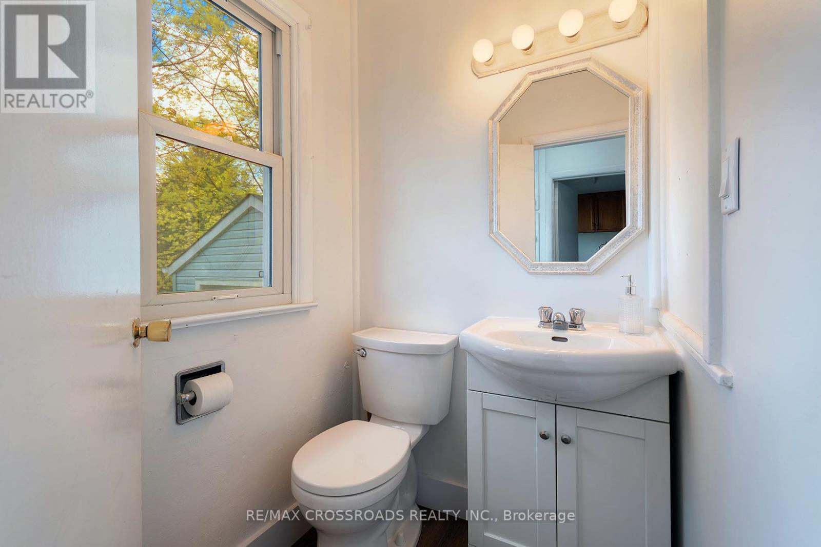45 - 4044 County Road Property Photo 22