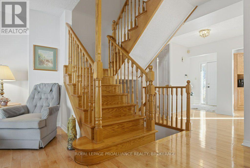 66 - 1 Place D'armes Property Photo 5