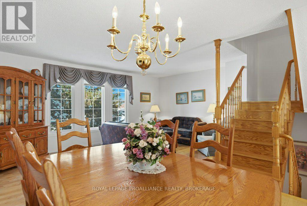 66 - 1 Place D'armes Property Photo 12