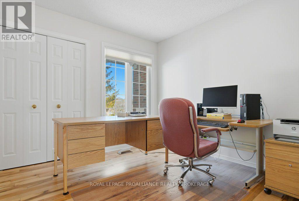 66 - 1 Place D'armes Property Photo 20