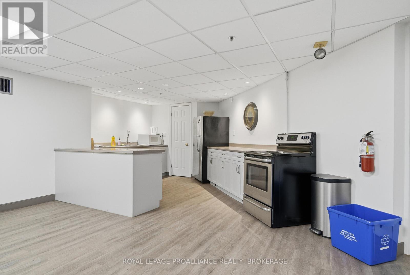66 - 1 Place D'armes Property Photo 29