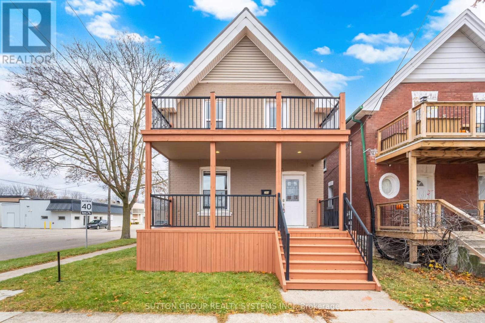 299 PARK AVENUE Property Photo 1