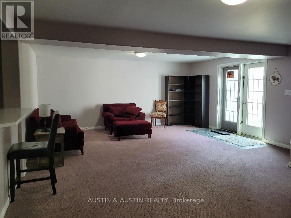 227 West River Road Property Photo 21
