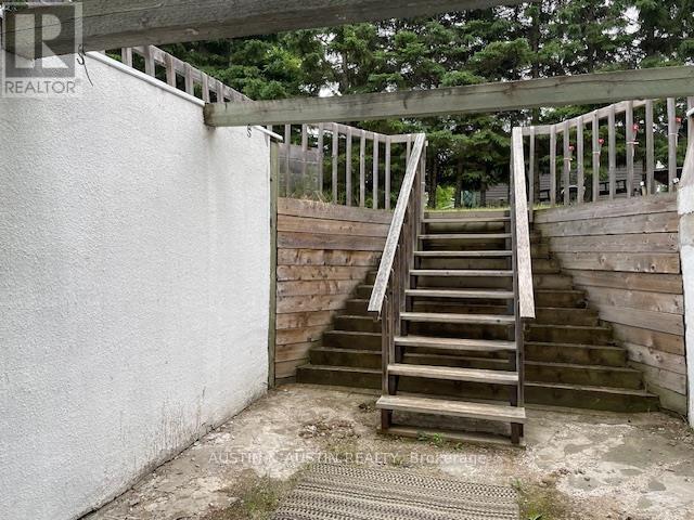 227 West River Road Property Photo 25