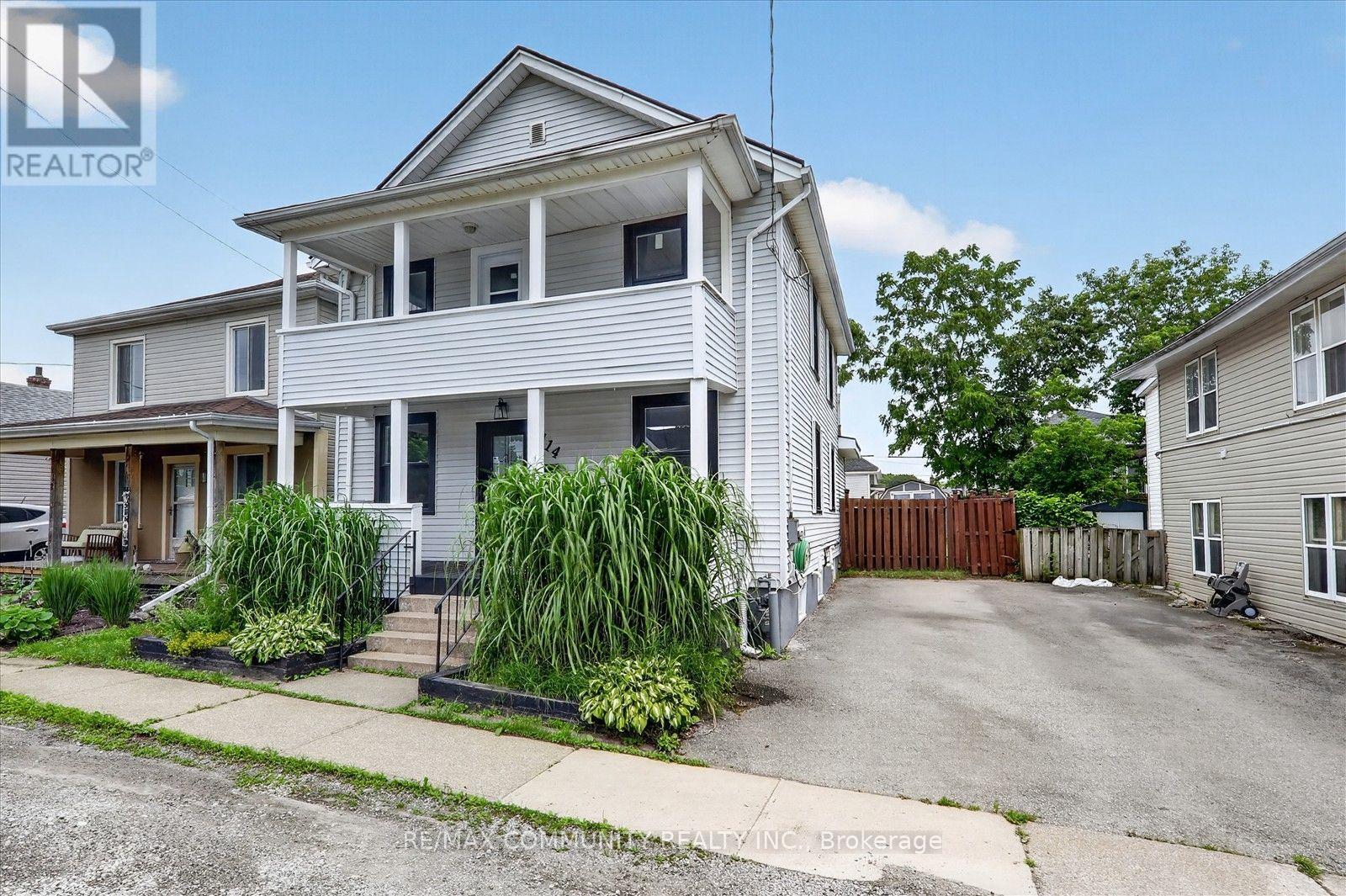 114 PILKINGTON STREET E