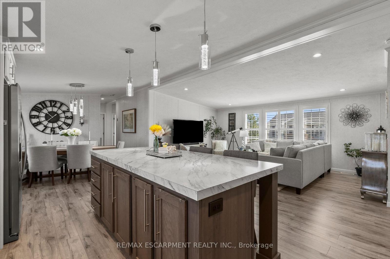 13 Hickory Hollow Property Photo 15