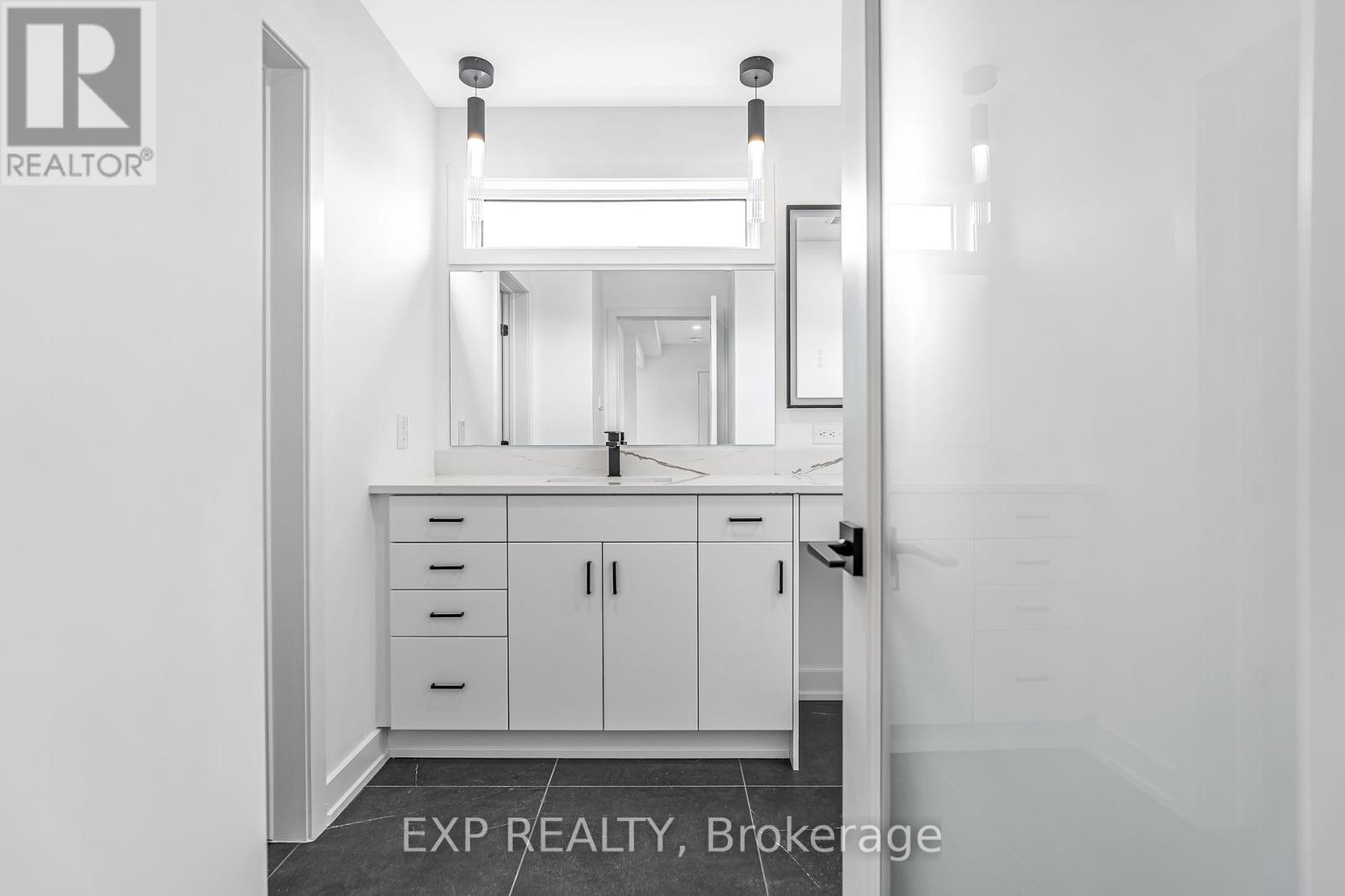 489 Duvernay Drive Property Photo 24