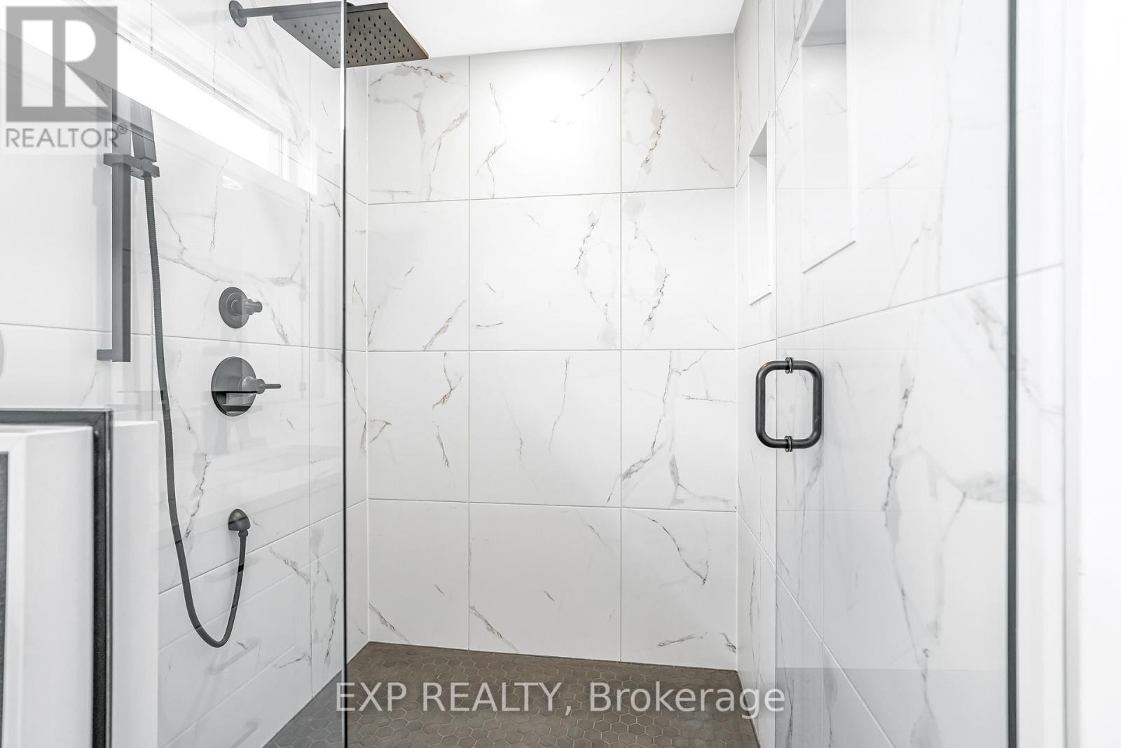 489 Duvernay Drive Property Photo 26