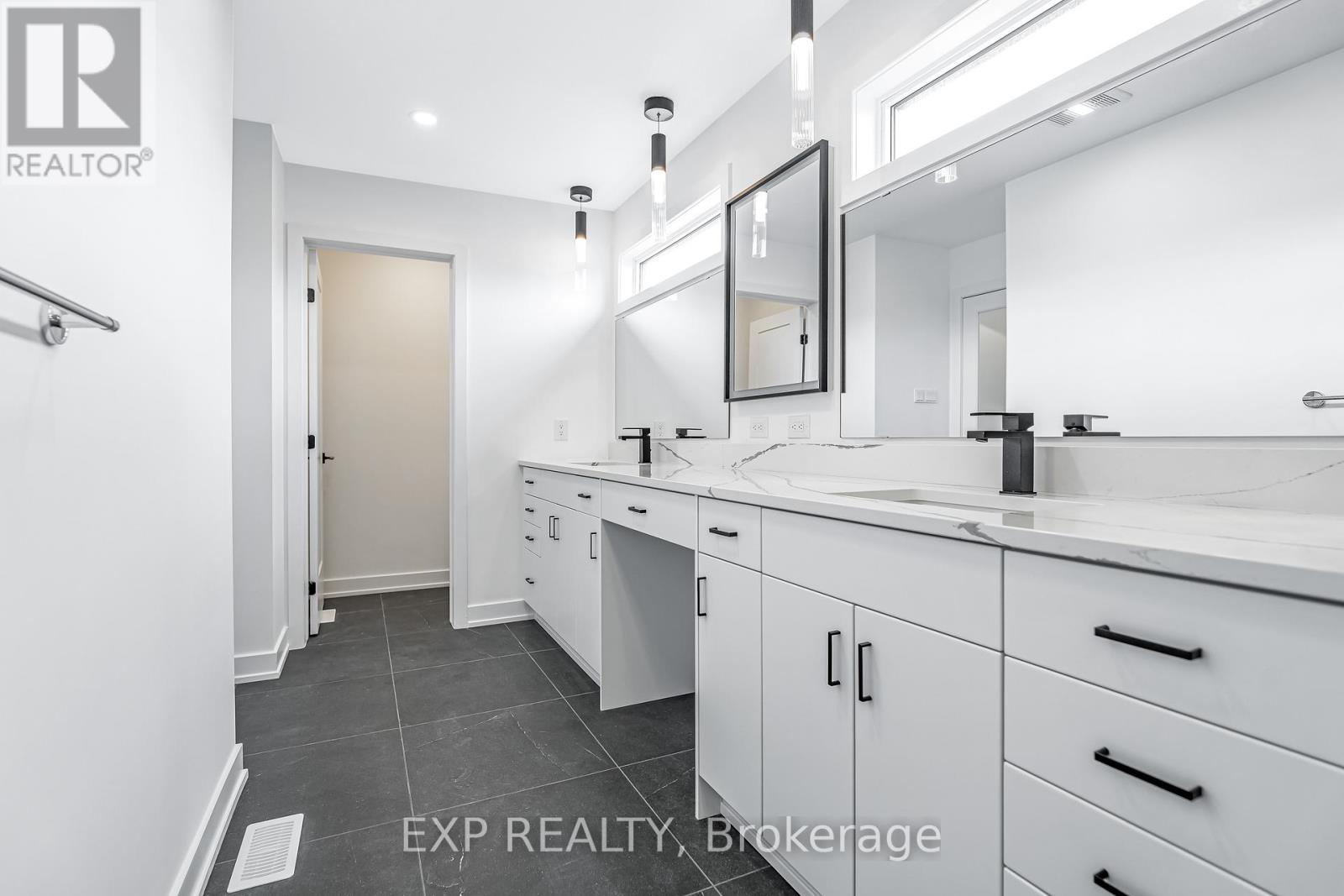 489 Duvernay Drive Property Photo 27