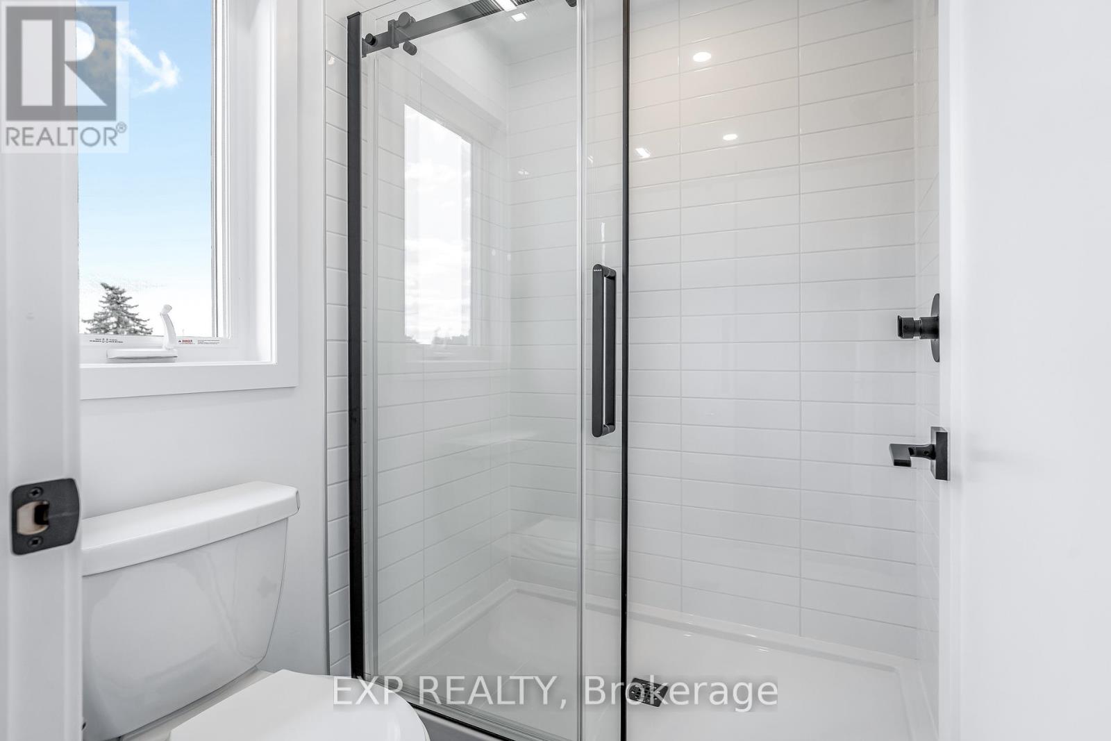 489 Duvernay Drive Property Photo 42