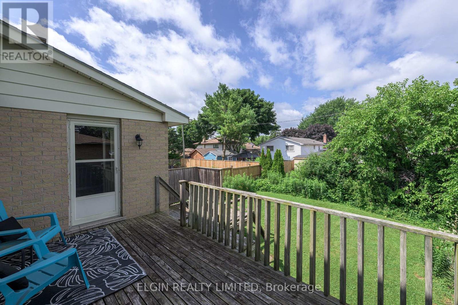 41 Luton Crescent Property Photo 11