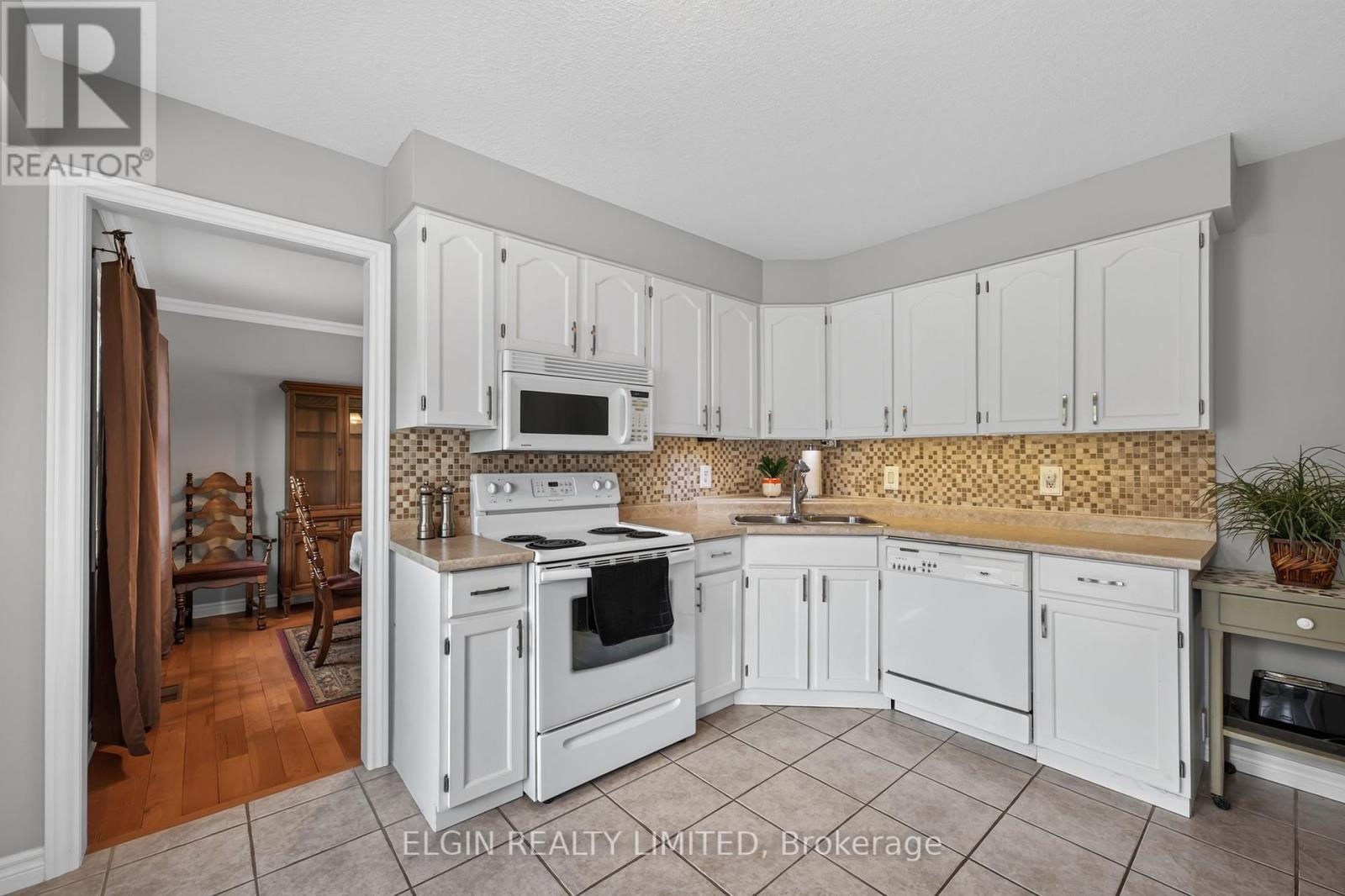 41 Luton Crescent Property Photo 20