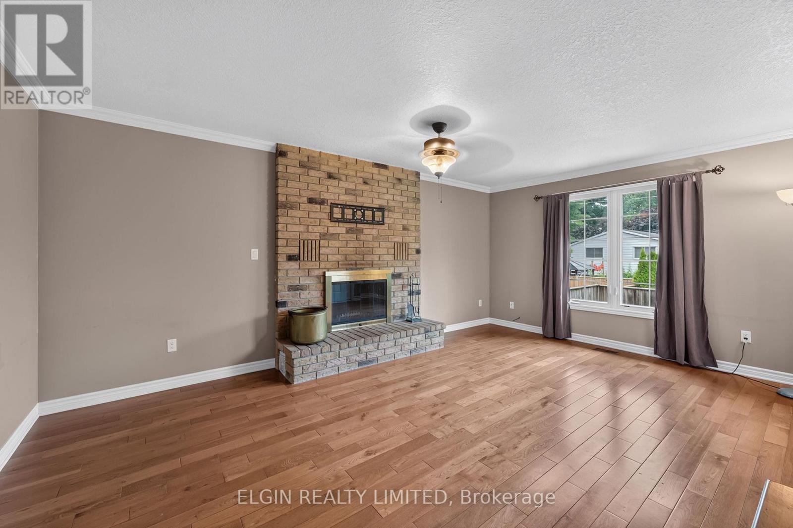 41 Luton Crescent Property Photo 23