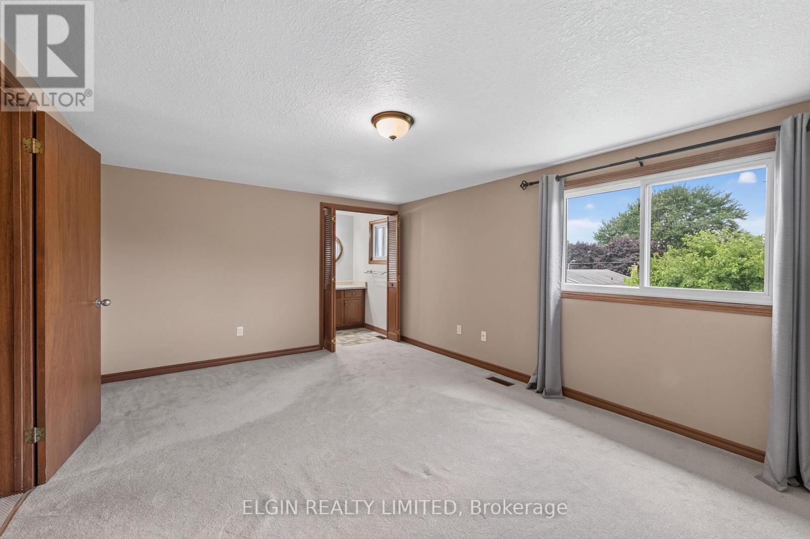 41 Luton Crescent Property Photo 28