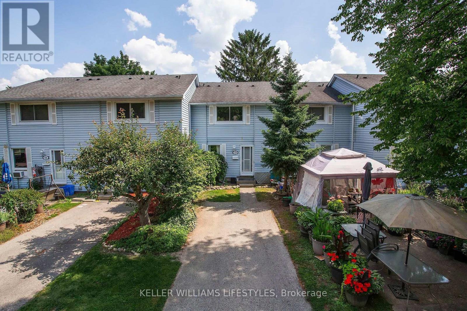 120 Monmore Road Property Photo 2