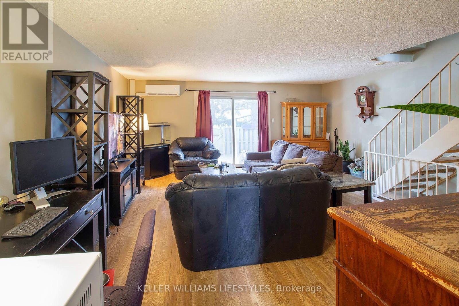 120 Monmore Road Property Photo 3