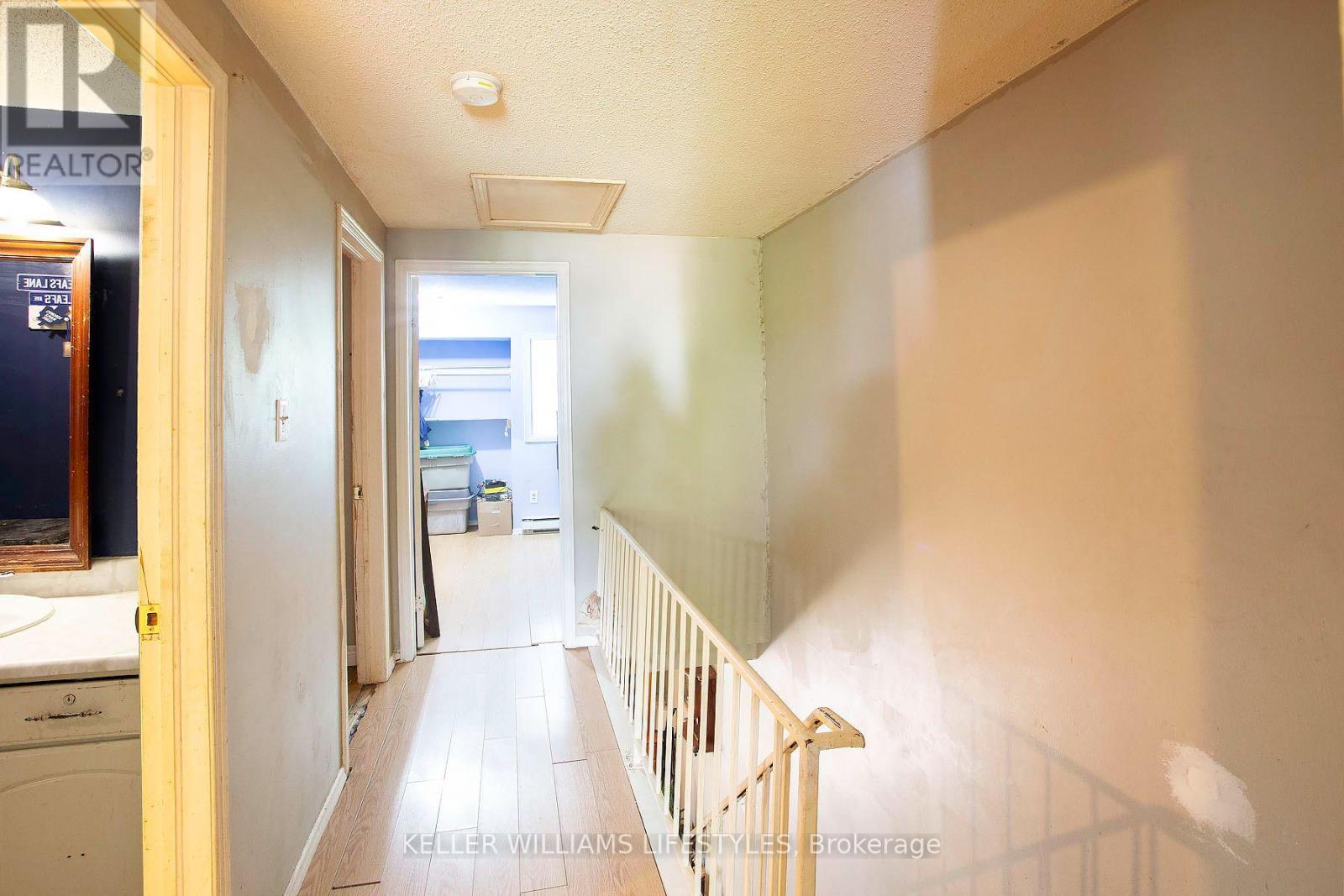 120 Monmore Road Property Photo 9