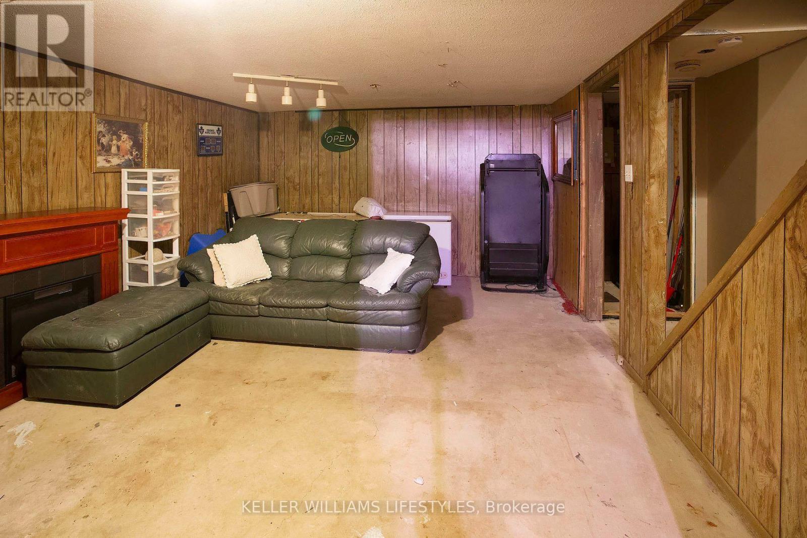120 Monmore Road Property Photo 18