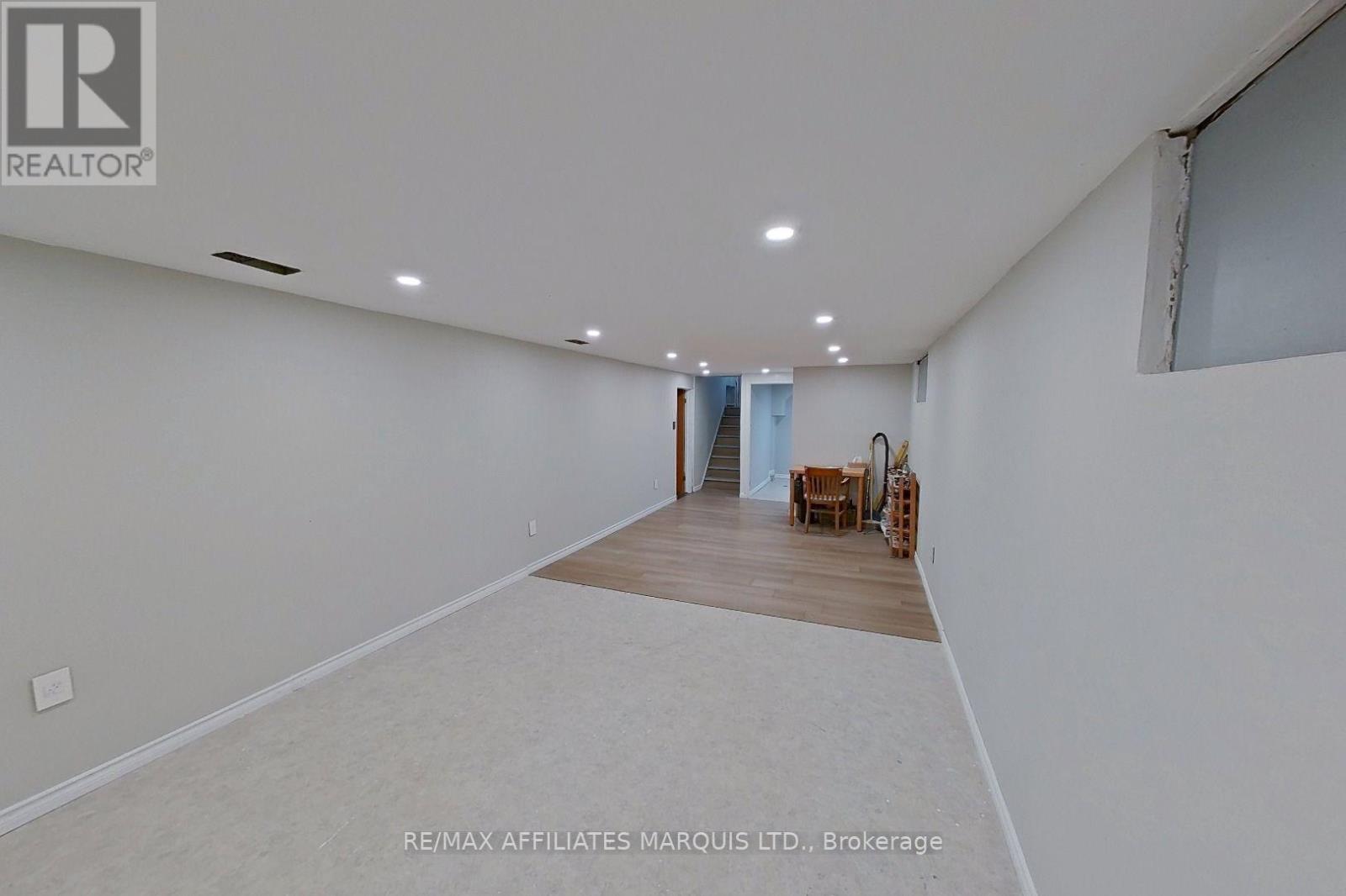777 Sandfield Crescent Property Photo 10