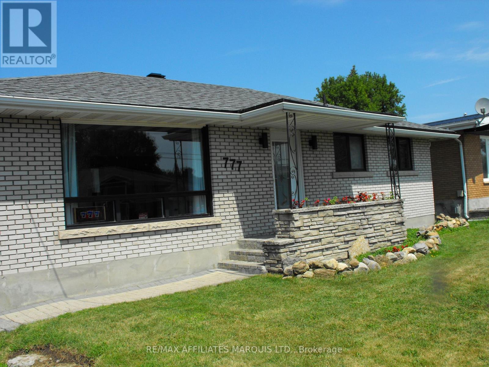 777 Sandfield Crescent Property Photo 19