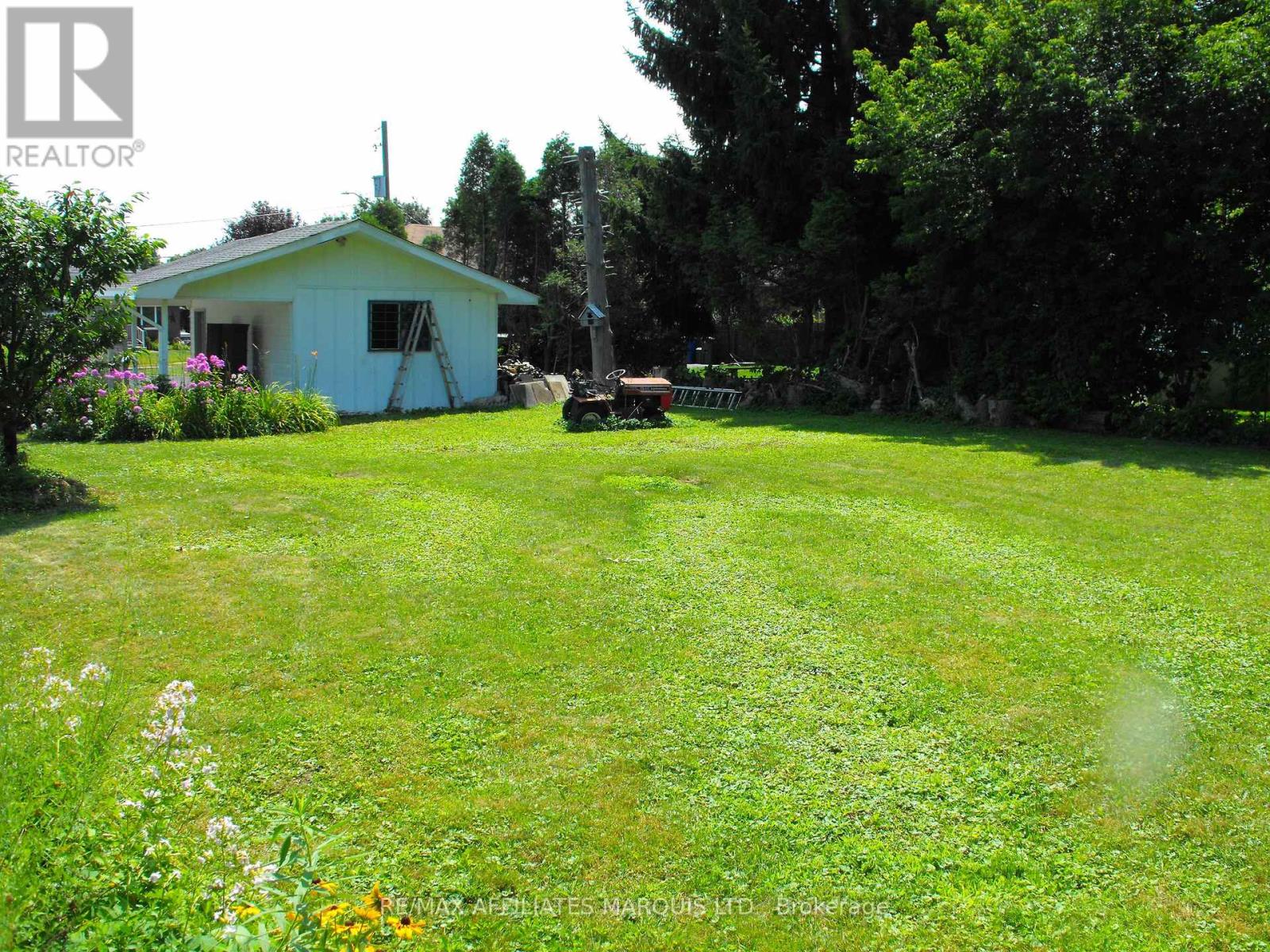 777 Sandfield Crescent Property Photo 21