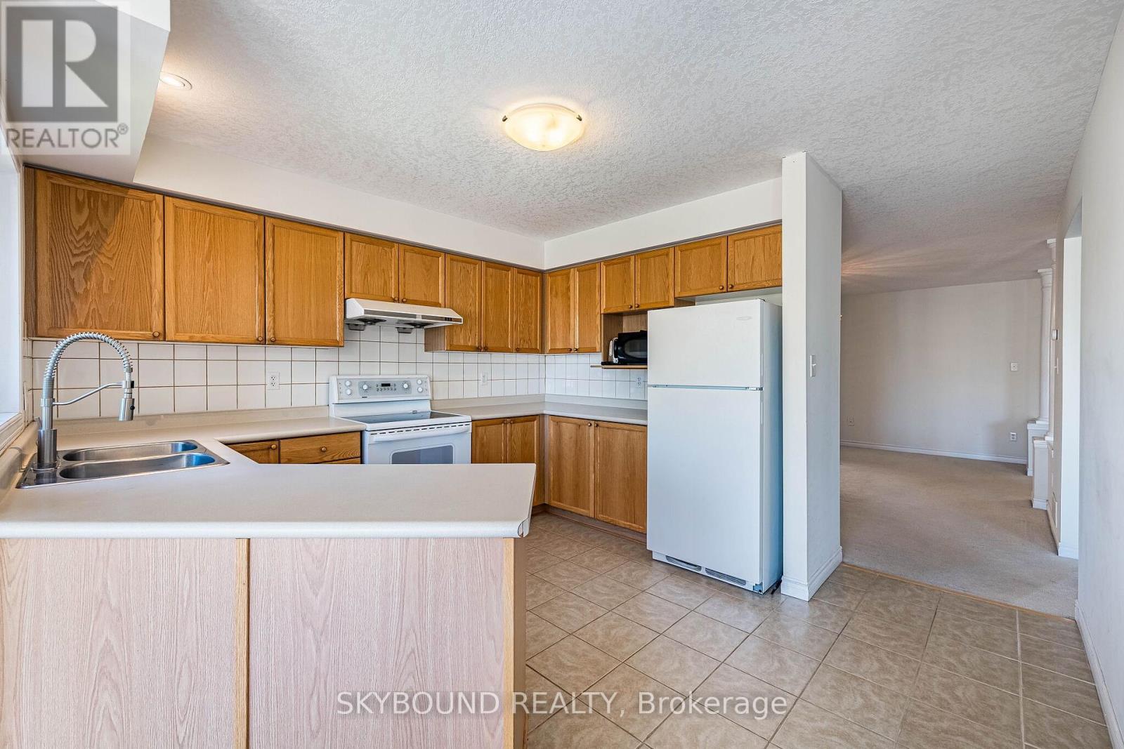 735 Karlsfeld Road Property Photo 17