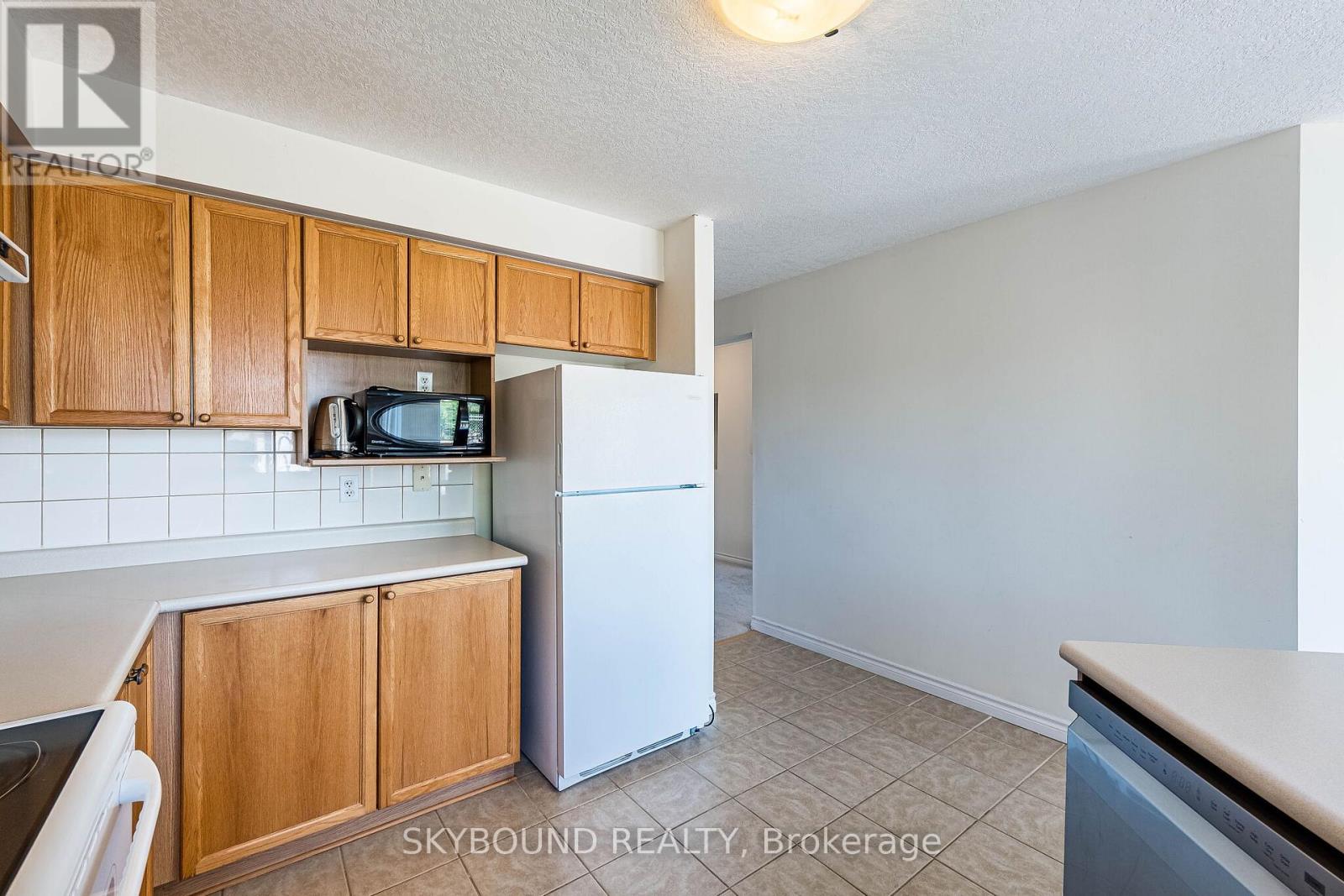 735 Karlsfeld Road Property Photo 22