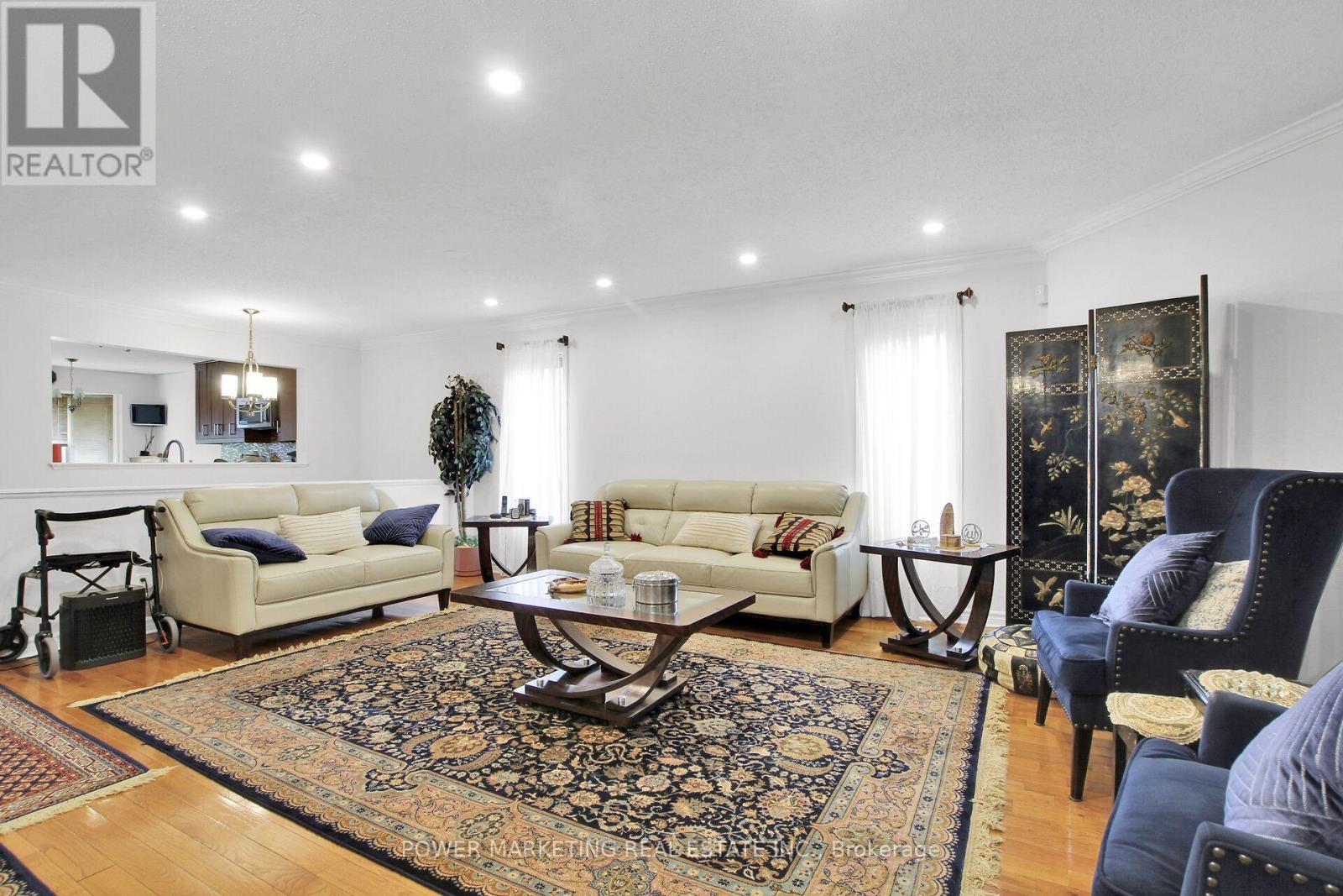 52 Jarlan Terrace Property Photo 6