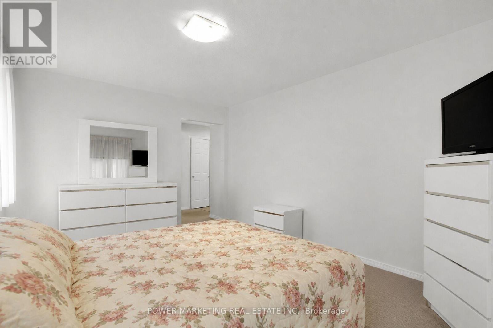 52 Jarlan Terrace Property Photo 17