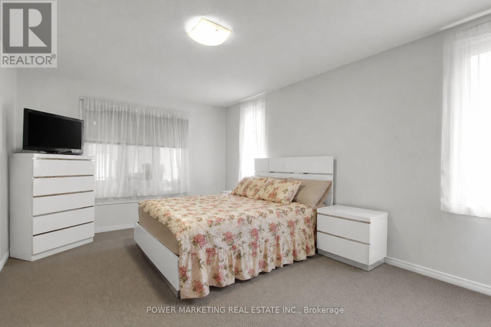 52 Jarlan Terrace Property Photo 18