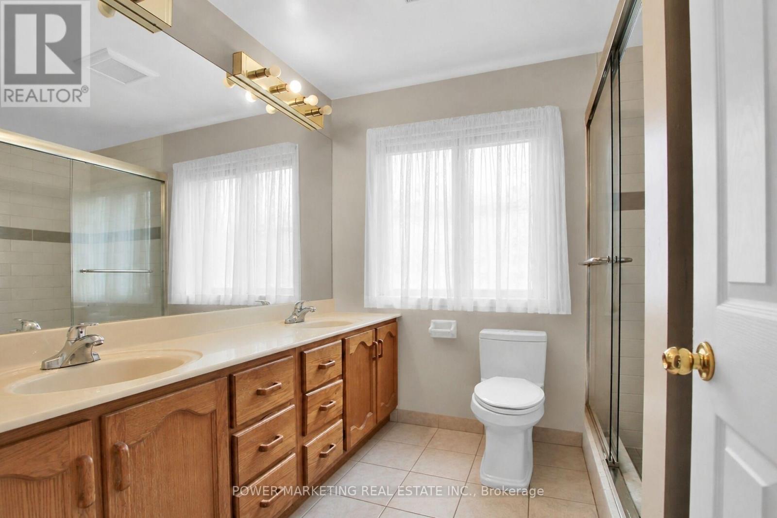 52 Jarlan Terrace Property Photo 20