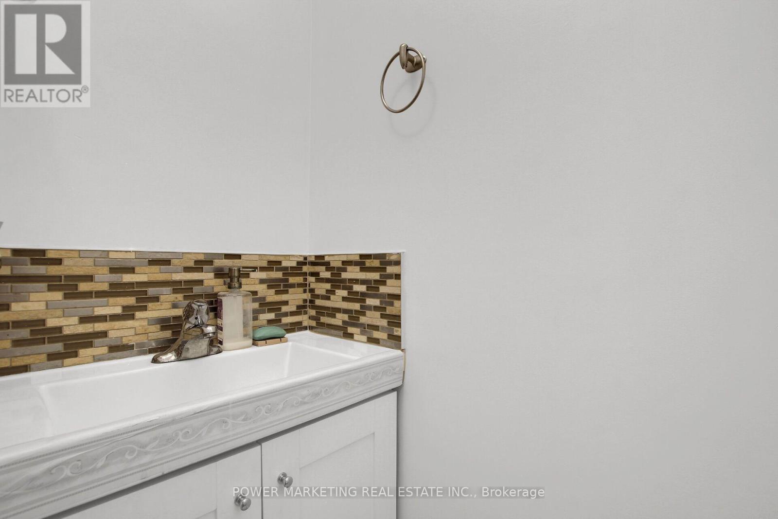 52 Jarlan Terrace Property Photo 35