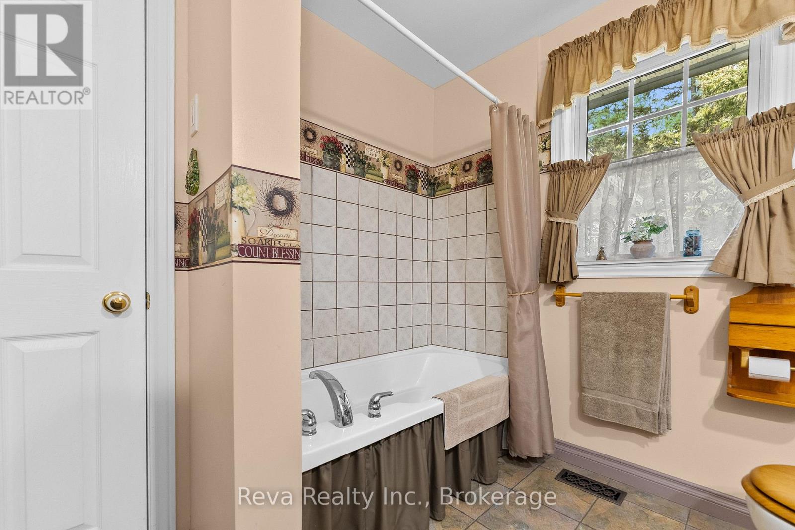 152 Hass Road Property Photo 15
