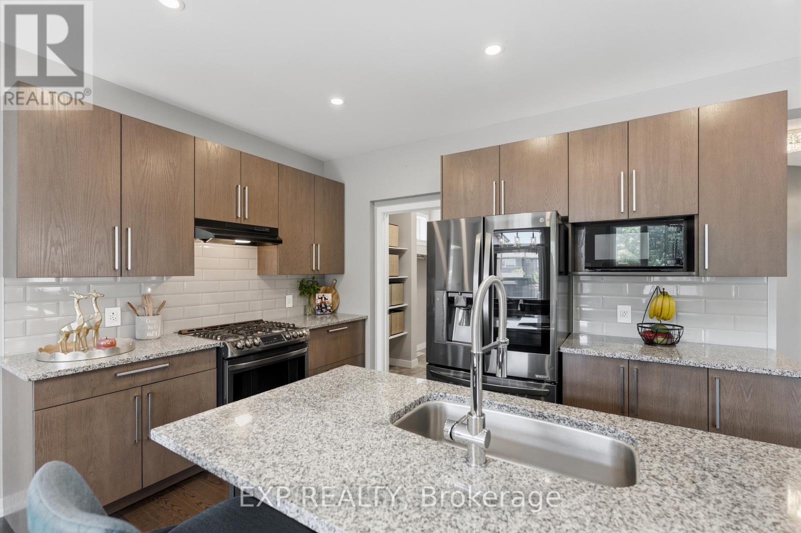 307 Oxer Place Property Photo 13