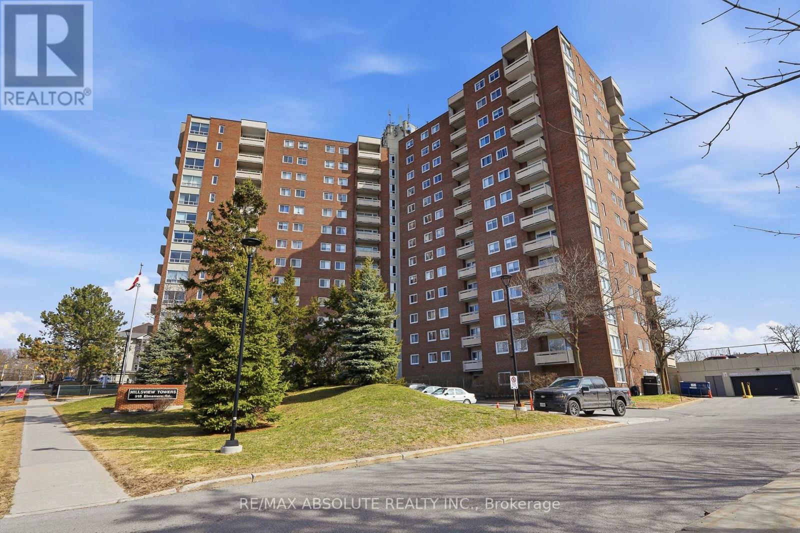 1010 - 915 Elmsmere Road Property Photo 1