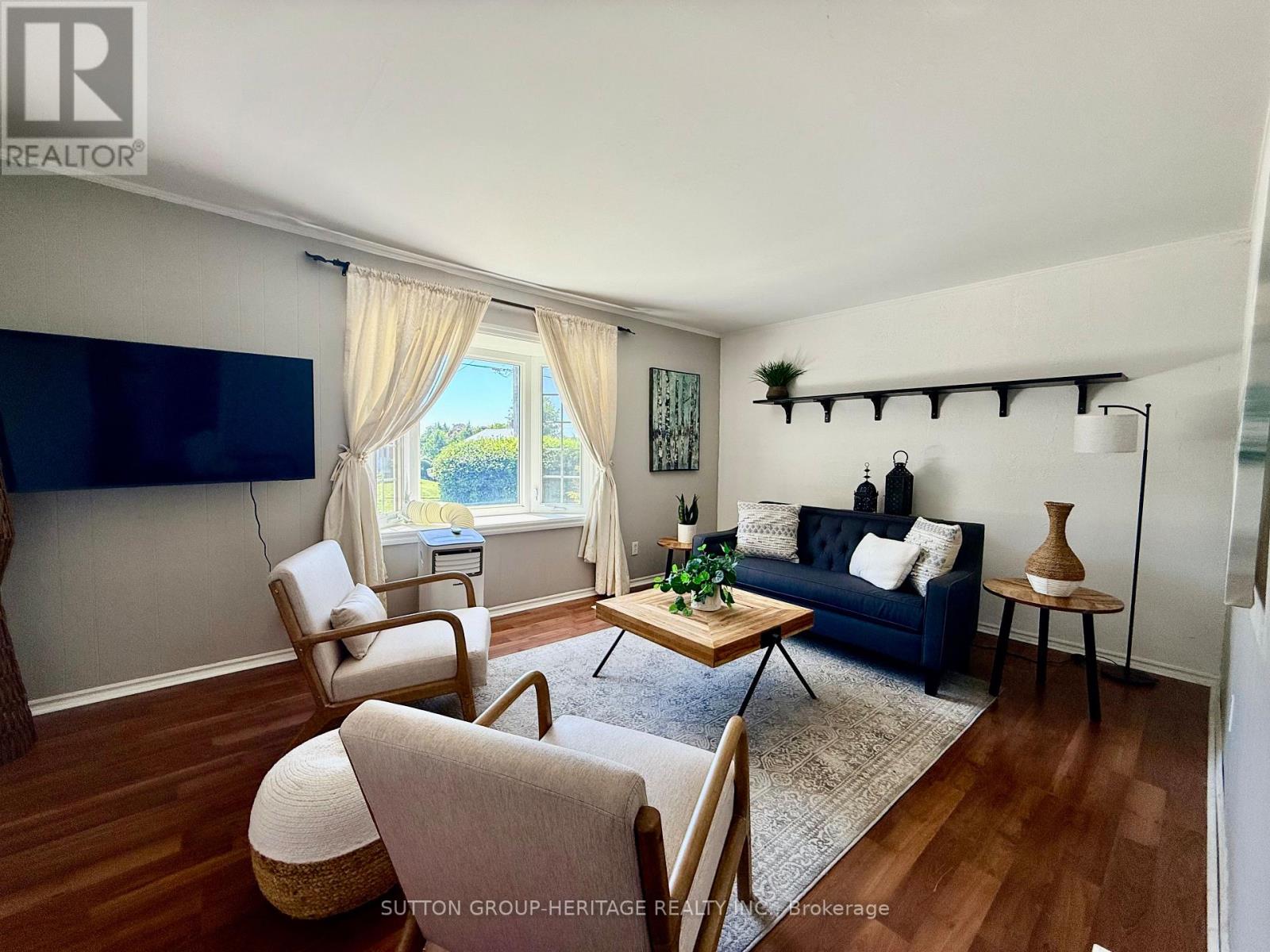 8 Fraser Street Property Photo 3