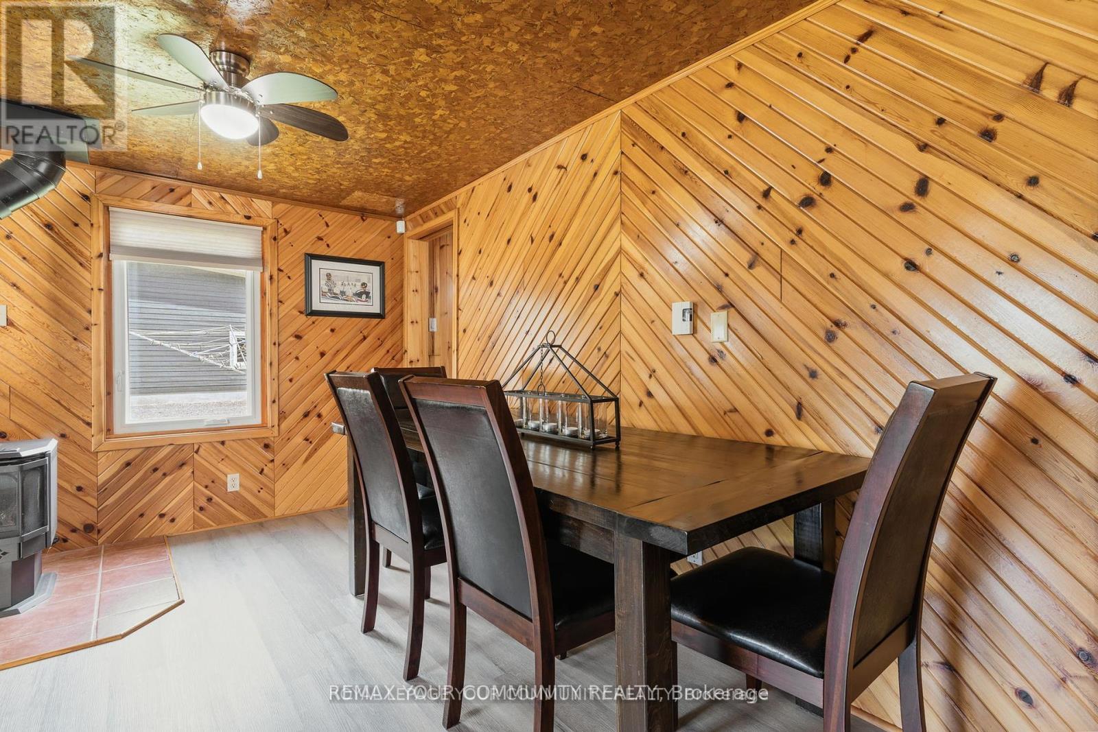 1139 Canuck Trail Property Photo 10