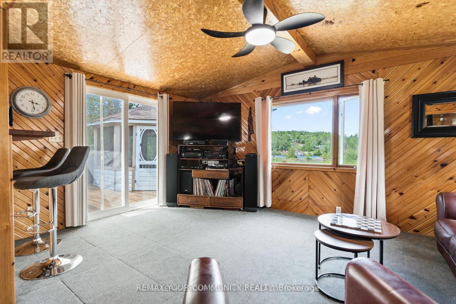 1139 Canuck Trail Property Photo 12