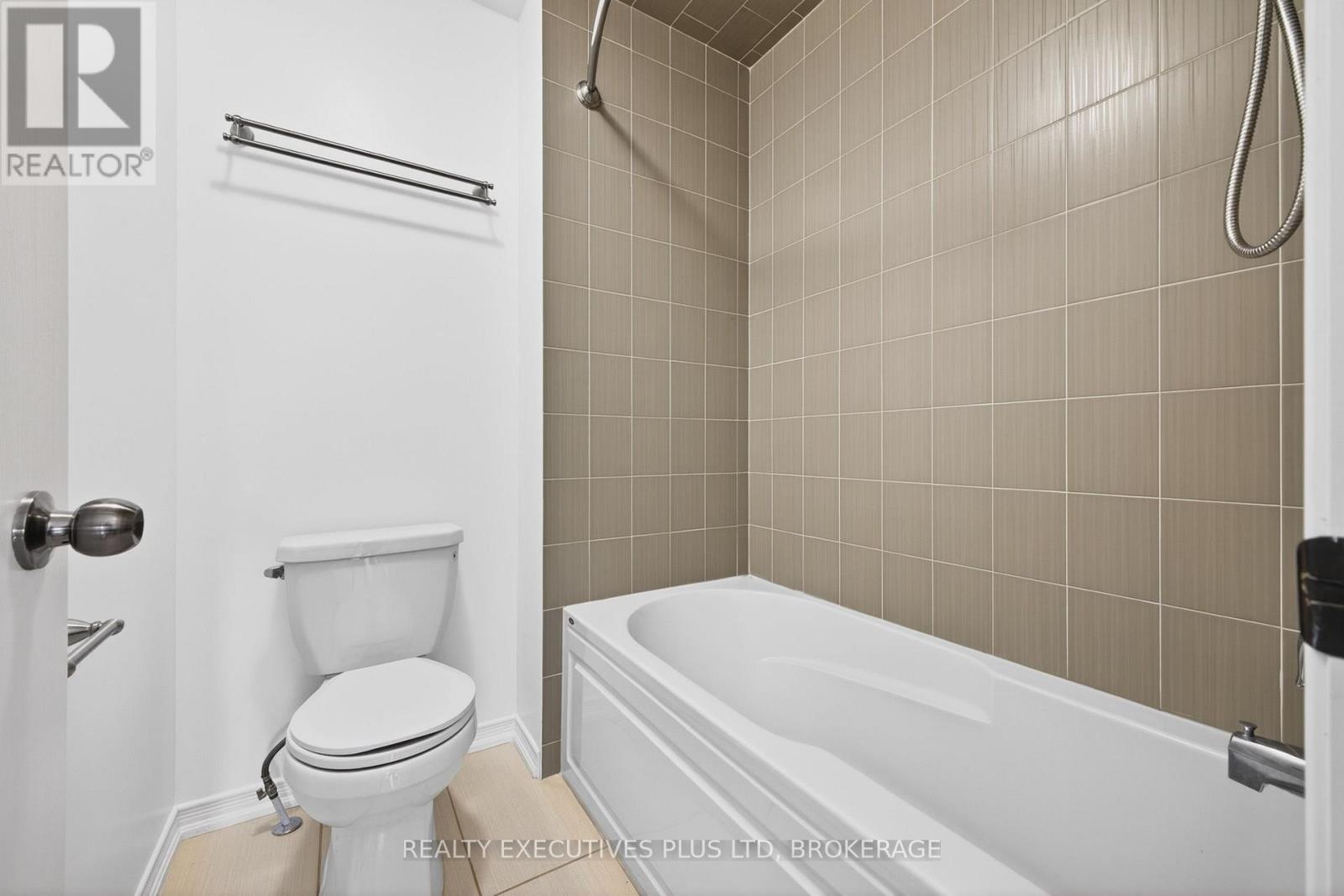 7829 Buckeye Crescent Property Photo 40