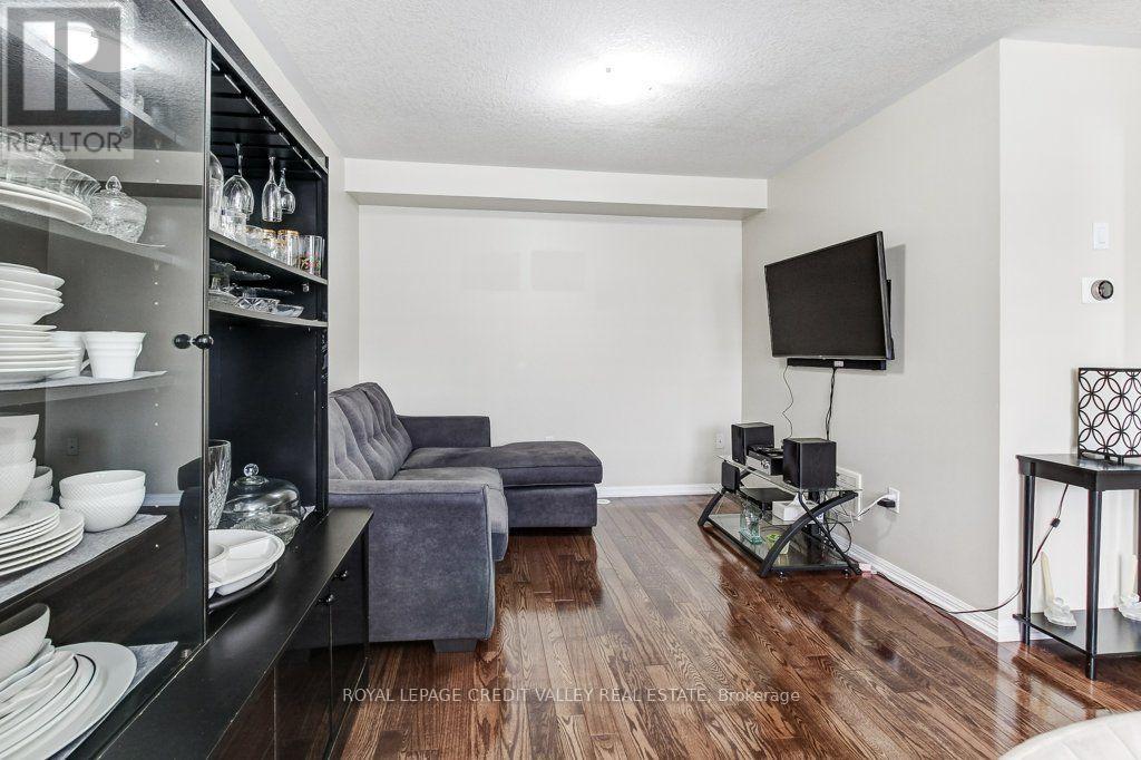 66 - 71 Garth Massey Drive Property Photo 22