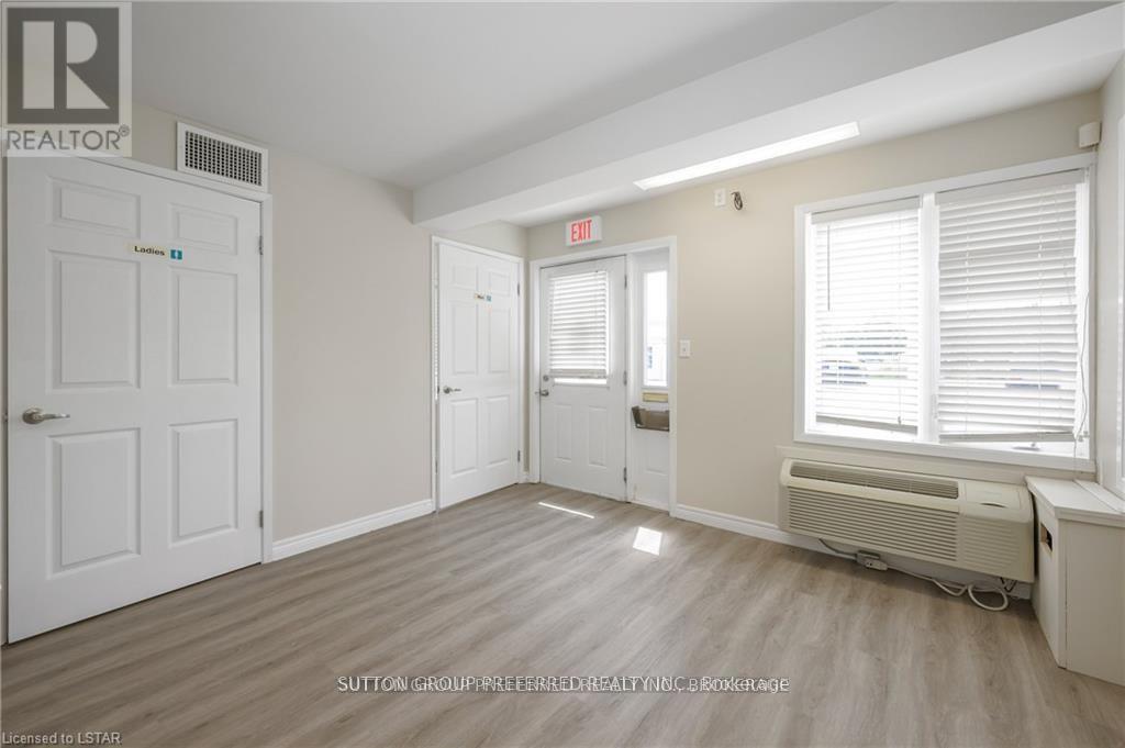 782 Industrial (unit A) Road Property Photo 11