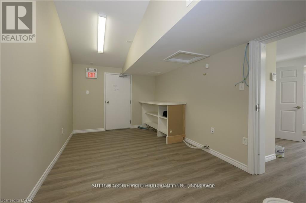 782 Industrial (unit A) Road Property Photo 15