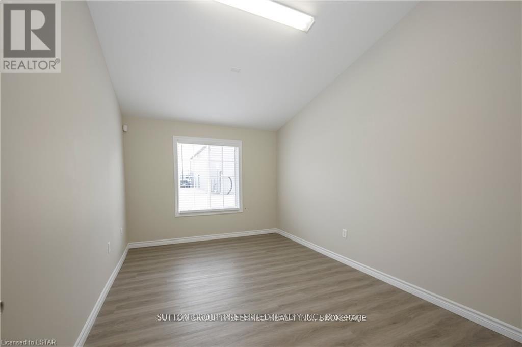 782 Industrial (unit A) Road Property Photo 23