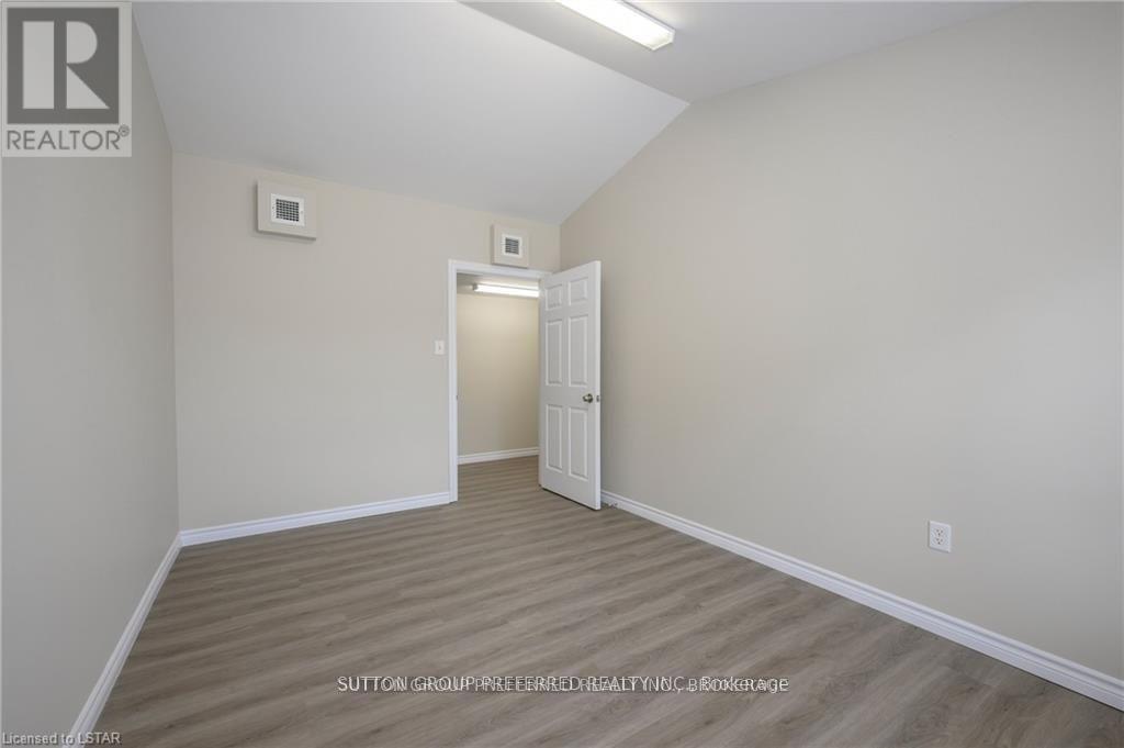782 Industrial (unit A) Road Property Photo 24